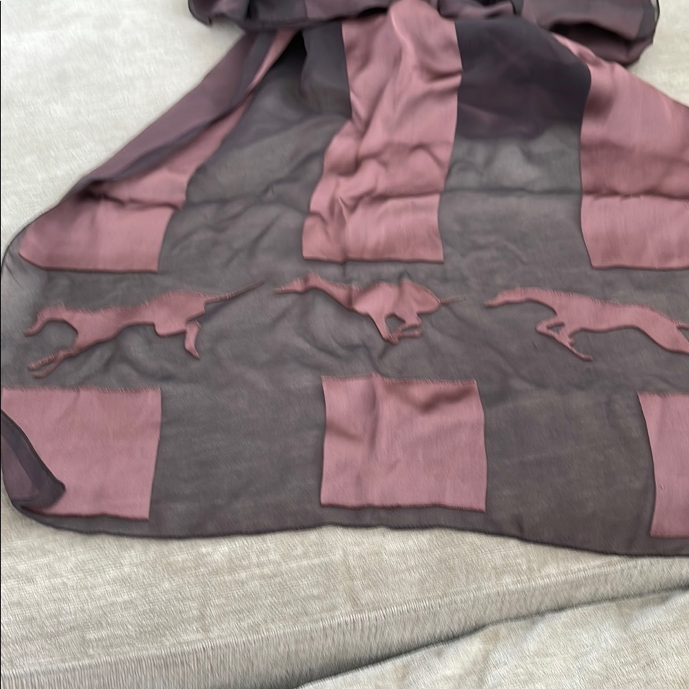 Trussardi Elegant Mauve and Black Scarf - Picture 3 of 4